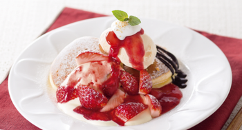strawberryfair-strawberry-pancakes-c.png